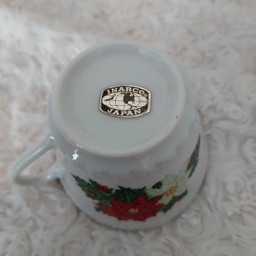 Vintage Dainty Poinsettia Christmas Tea Cup & Saucer set by Inarco Japan Holiday